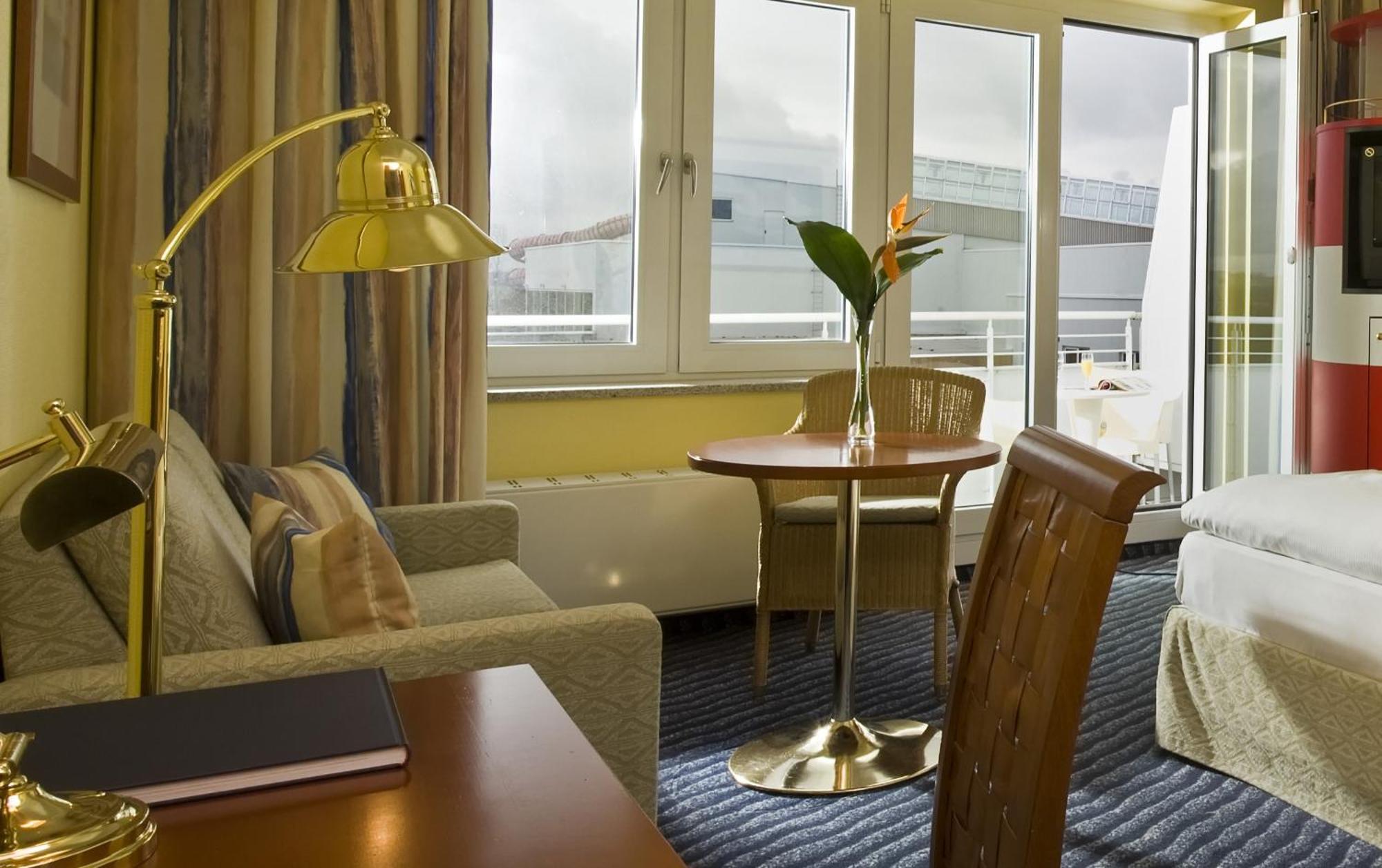Wyndham Stralsund Hansedom Екстер'єр фото